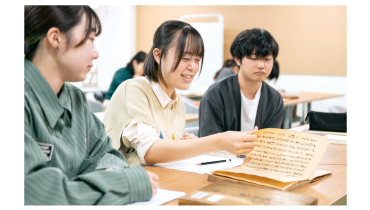 古典籍の取り扱い方が身につく