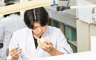 部分床義歯補綴学実習